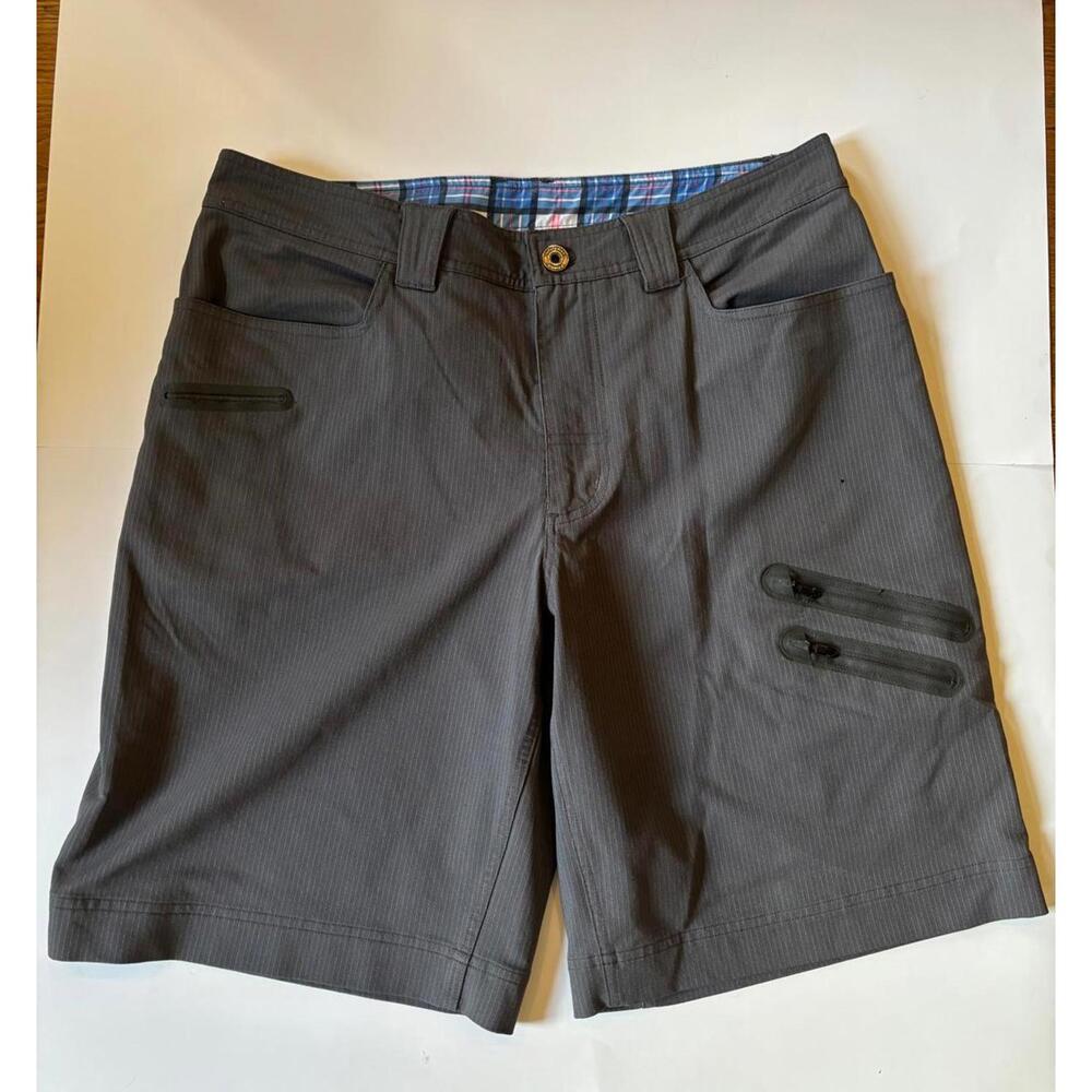 Lululemon Commuter Men’s Shorts – Size 36 (Grey)